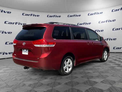 Used 2011 Toyota Sienna LE FWD image 6