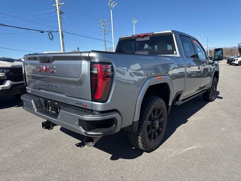 Used 2024 GMC Sierra 3500 AT4 w/ AT4 Premium Plus Package image 5