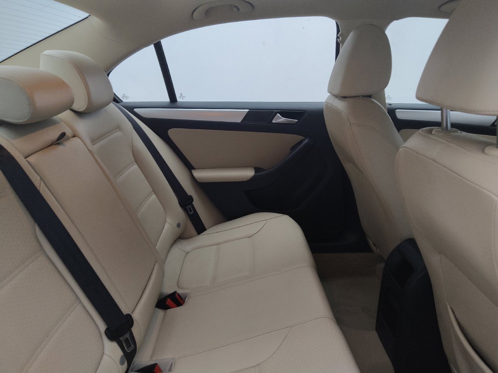Used 2014 Volkswagen Jetta SE FWD image 19