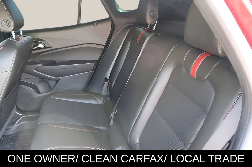 Used 2025 Chevrolet Trax RS FWD image 12