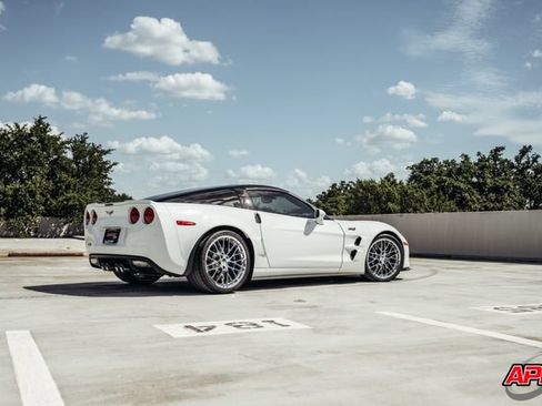 Used 2011 Chevrolet Corvette ZR1 w/ Preferred Equipment Group RWD image 72