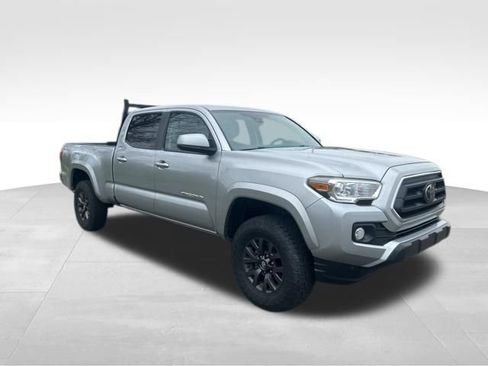 Used 2023 Toyota Tacoma SR5 AWD/4WD image 7