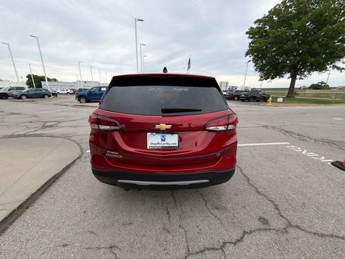 Used 2024 Chevrolet Equinox LT FWD image 4