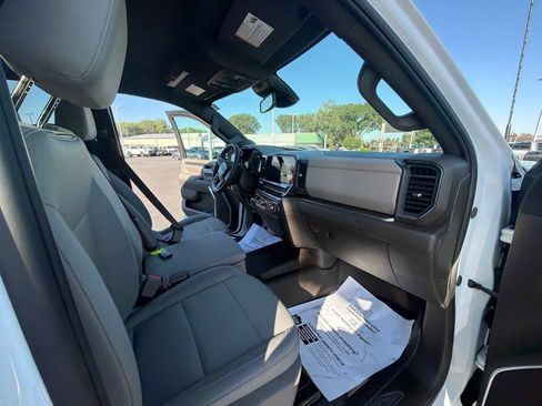 Used 2025 GMC Sierra 2500 SLE w/ SLE Value Package; AWD/4WD image 29