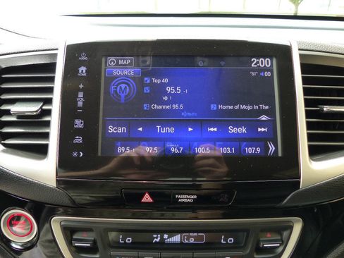 Used 2018 Honda Ridgeline RTL-E image 32