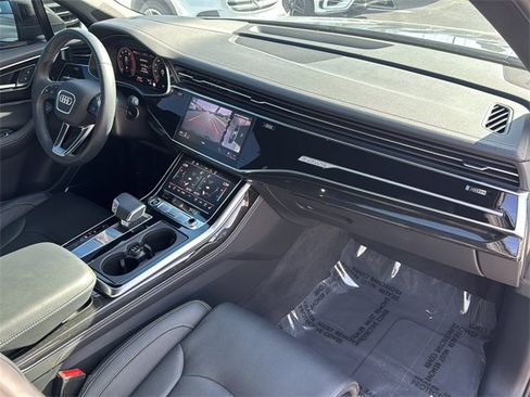 Used 2025 Audi Q7 3.0T Prestige w/ Prestige Package image 28