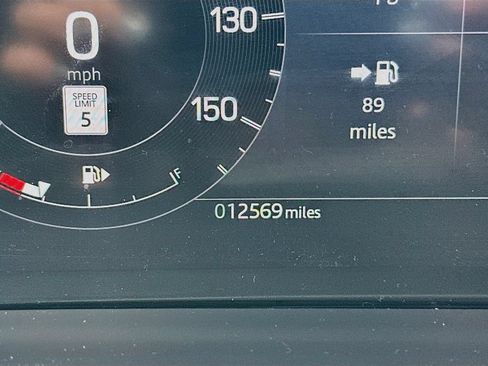 Certified 2025 Land Rover Discovery Dynamic SE AWD/4WD image 13