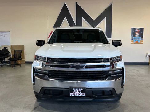Used 2022 Chevrolet Silverado 1500 LT image 2
