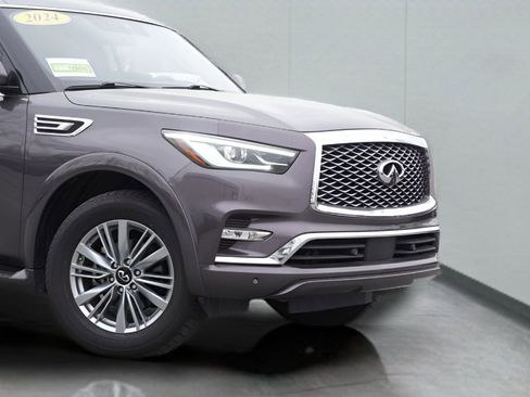 Used 2024 INFINITI QX80 Luxe image 3