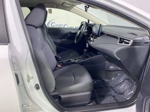 Used 2022 Toyota Corolla LE image 8