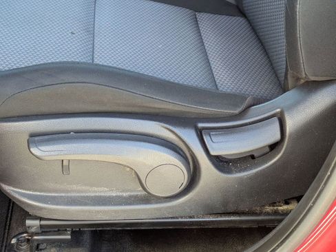 Used 2024 Kia Soul LX image 8