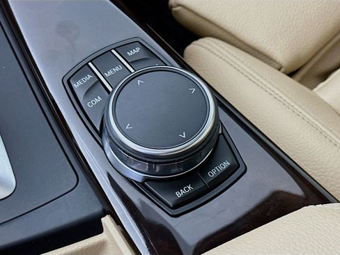 Used 2017 BMW 340i xDrive Sedan image 21