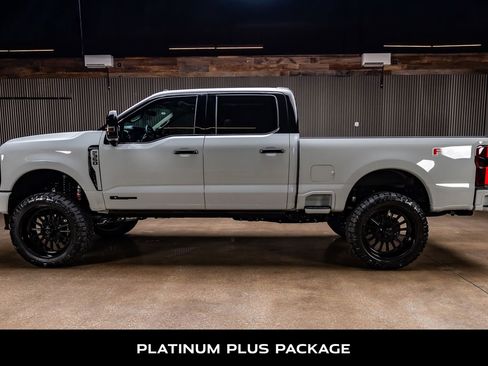 Used 2026 Ford F350 Platinum w/ Platinum Plus Package AWD/4WD image 6