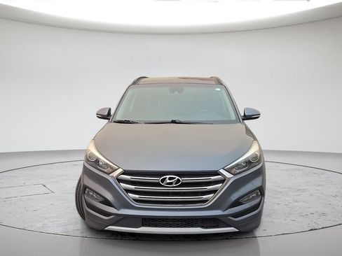Used 2017 Hyundai Tucson Limited w/ Limited Ultimate Package 03 FWD image 2
