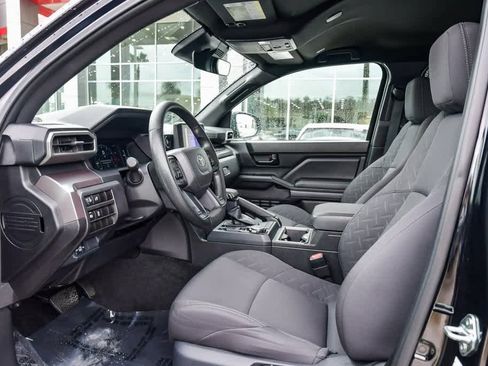 Certified 2025 Toyota Tacoma SR5 image 19