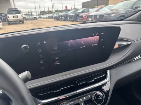 Used 2025 Buick Envista Sport Touring image 21