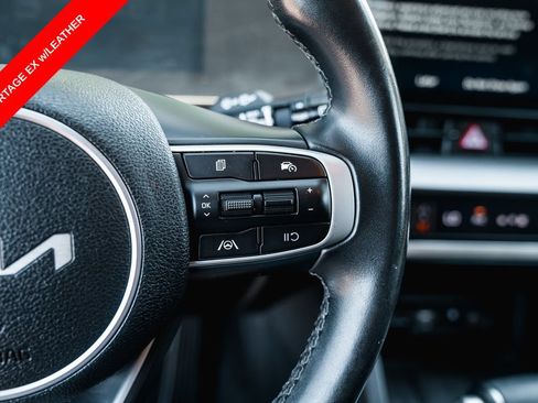 Used 2024 Kia Sportage EX FWD image 17
