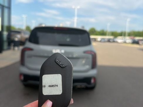 Certified 2024 Kia Telluride SX Prestige X-Line AWD/4WD image 5