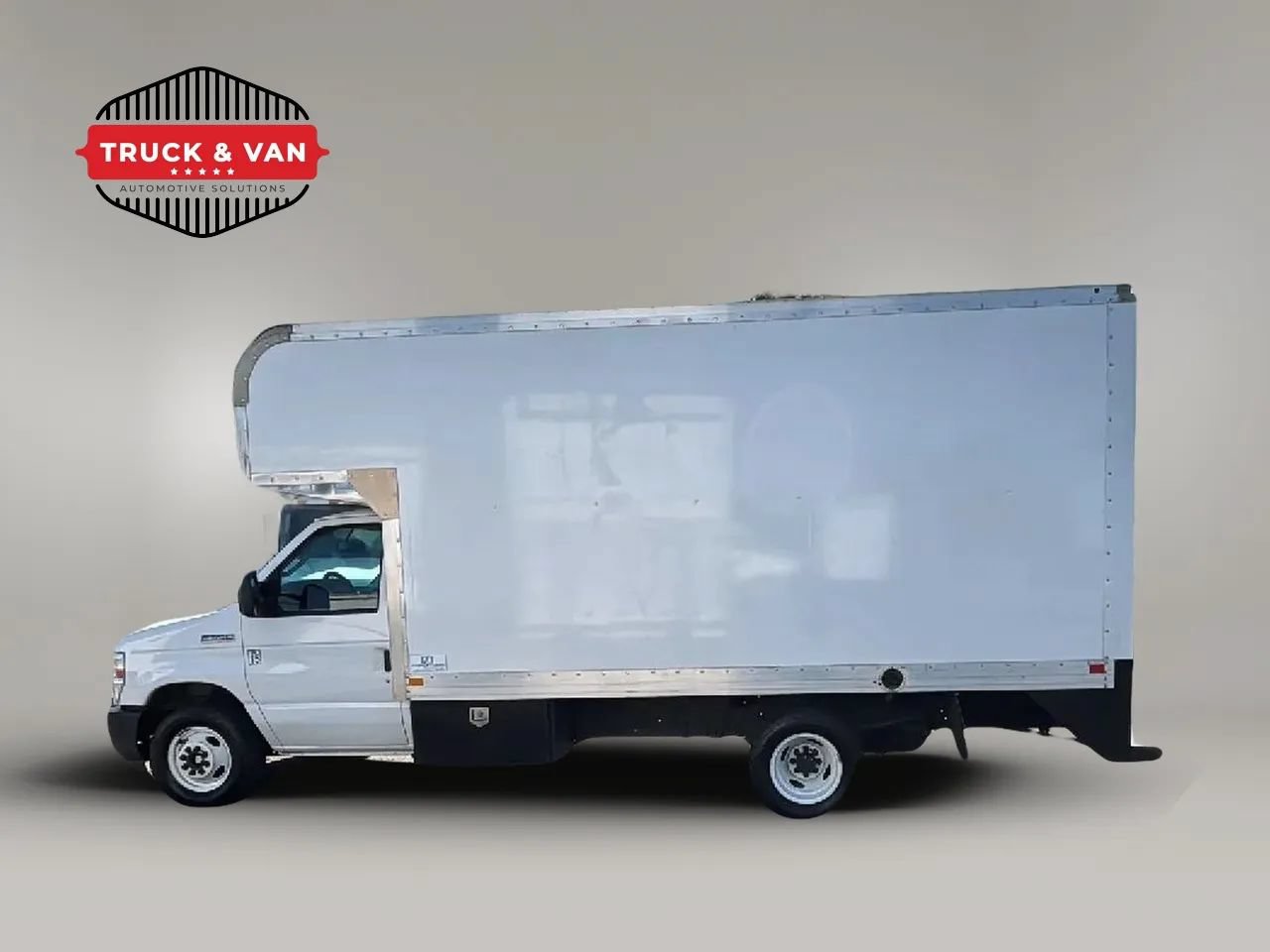 Used 2021 Ford E-350 and Econoline 350 Super Duty RWD image 8