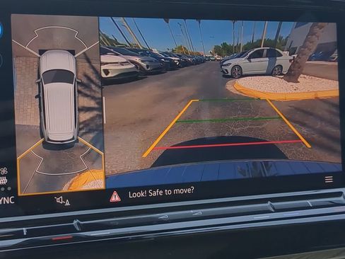 Certified 2025 Volkswagen Atlas SEL Premium R-Line AWD/4WD image 27