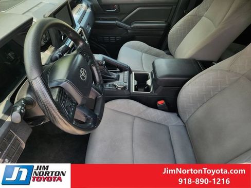 Used 2024 Toyota Tacoma SR5 AWD/4WD image 13