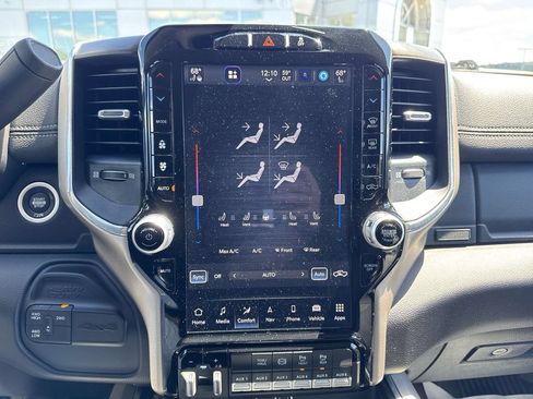 Used 2024 RAM 4500 Laramie AWD/4WD image 19
