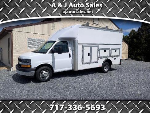 Used 2022 Chevrolet Express 3500 G3500 159 w/ Power Convenience Package image 1