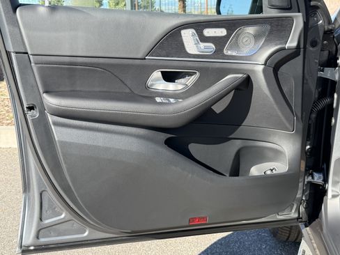 New 2026 Mercedes-Benz GLS 450 4MATIC image 16