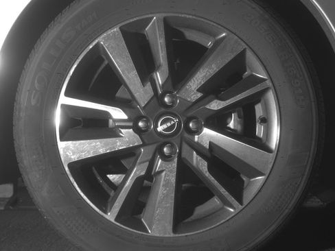 Used 2025 Nissan Versa SV image 13