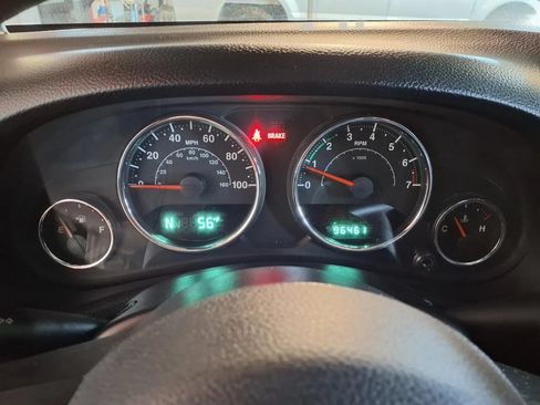Used 2013 Jeep Wrangler Sport AWD/4WD image 19