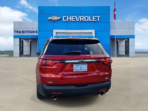 Used 2024 Chevrolet Traverse RS FWD image 8