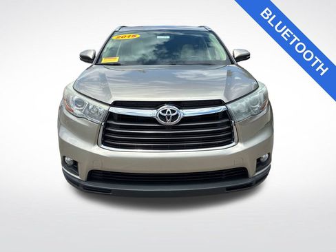 Used 2015 Toyota Highlander XLE AWD/4WD image 8