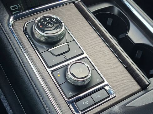 Used 2019 Ford Expedition Limited w/ Special Edition Package image 29