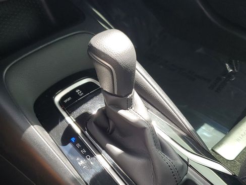 Used 2021 Toyota Corolla SE FWD image 27