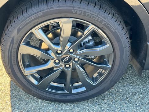 Used 2022 Chevrolet Equinox RS w/ Infotainment Package FWD image 14