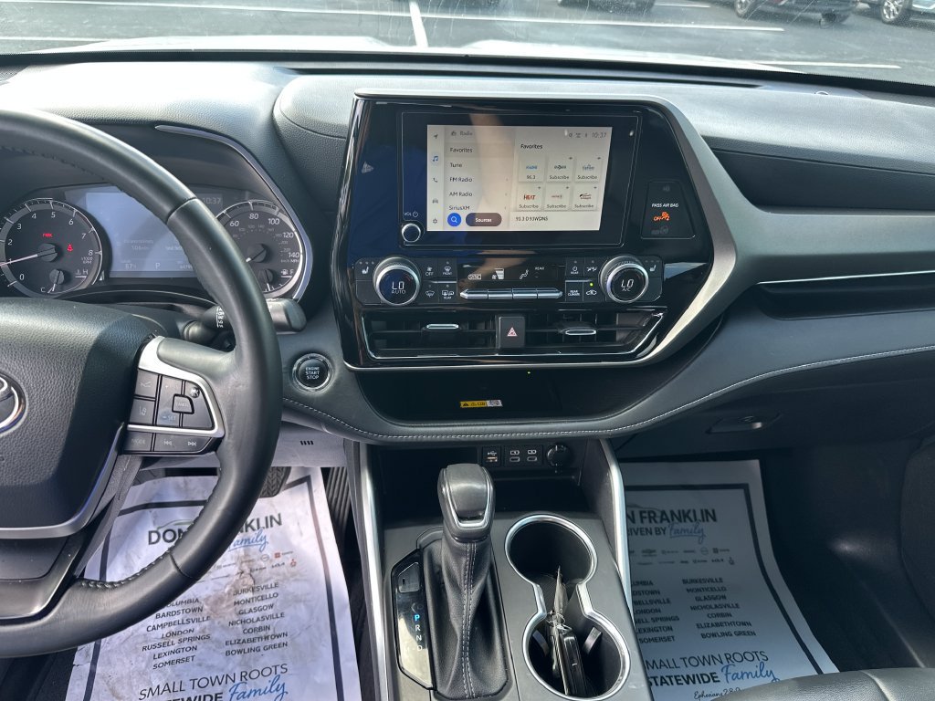 Used 2023 Toyota Highlander XLE FWD image 20