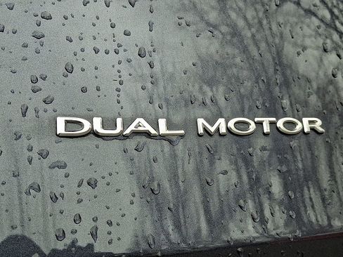 Used 2026 Tesla Model Y Long Range image 32