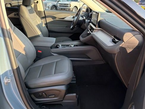 New 2026 Ford Explorer Active w/ Active Comfort Package AWD/4WD image 12