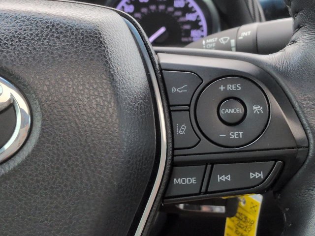 Used 2019 Toyota Camry SE FWD image 25