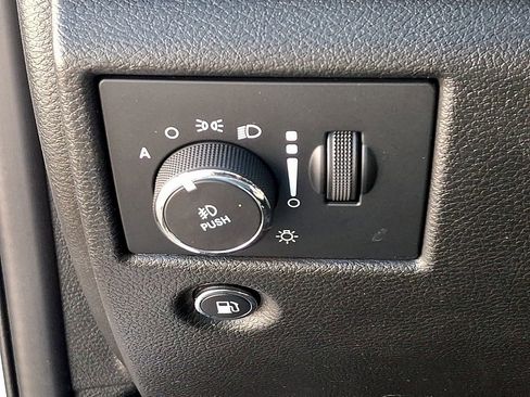 Used 2022 Jeep Grand Cherokee Laredo X AWD/4WD image 27