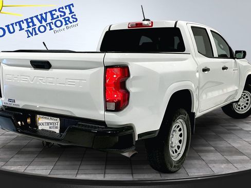 Used 2023 Chevrolet Colorado W/T image 6