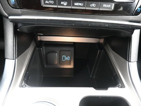 Used 2020 Ford Explorer Limited AWD/4WD image 27