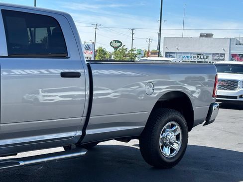 Used 2024 RAM 3500 Tradesman w/ Chrome Appearance Group AWD/4WD image 7