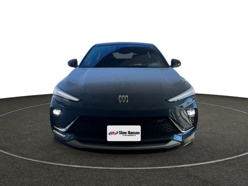 Used 2025 Buick Envista Sport Touring w/ Convenience II Package image 9