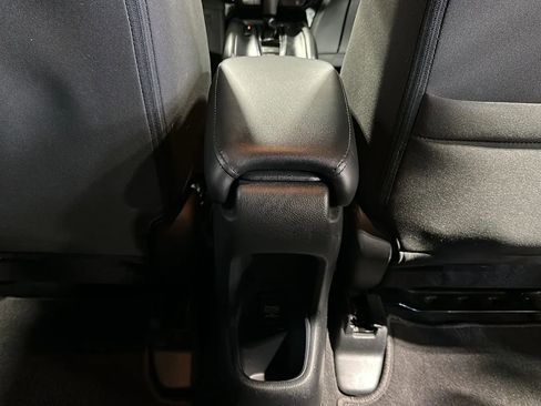 Used 2019 Honda HR-V Sport image 19