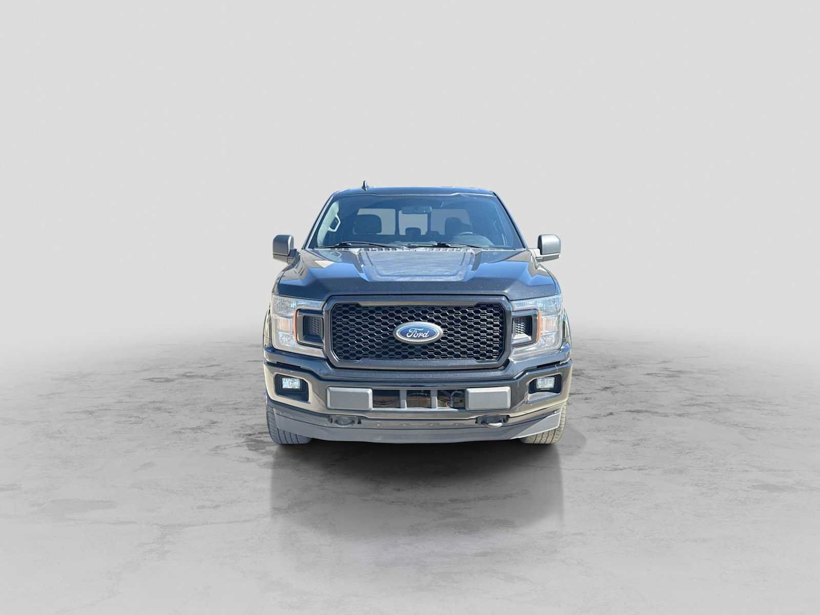 Used 2018 Ford F150 XLT w/ Equipment Group 302A Luxury AWD/4WD image 9
