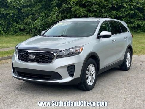 Used 2020 Kia Sorento LX FWD image 3