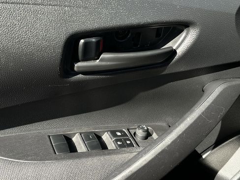 Used 2024 Toyota Corolla LE image 21