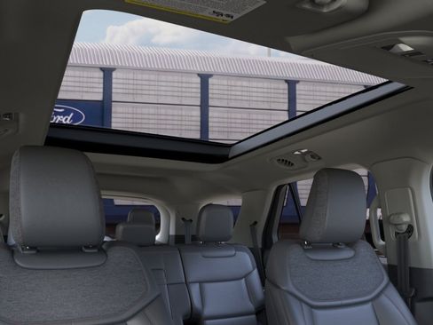 New 2026 Ford Explorer Active w/ Active Comfort Package AWD/4WD image 22
