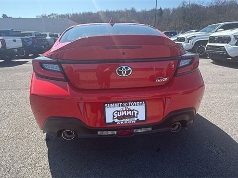 New 2025 Toyota GR86 Premium image 4
